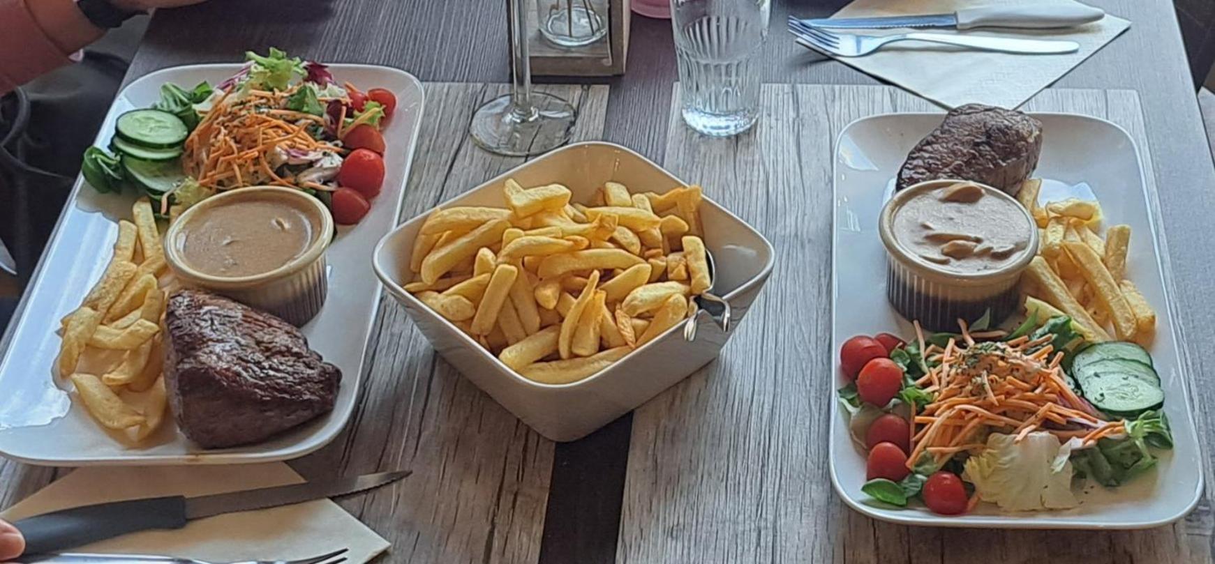 Dikke Vriend , Herberg & Taverne 시니 외부 사진
